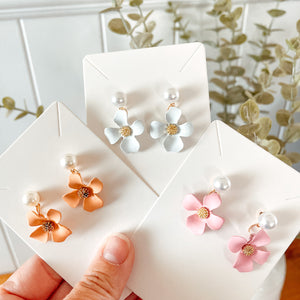 Soft Pink Flower Pearl Drop