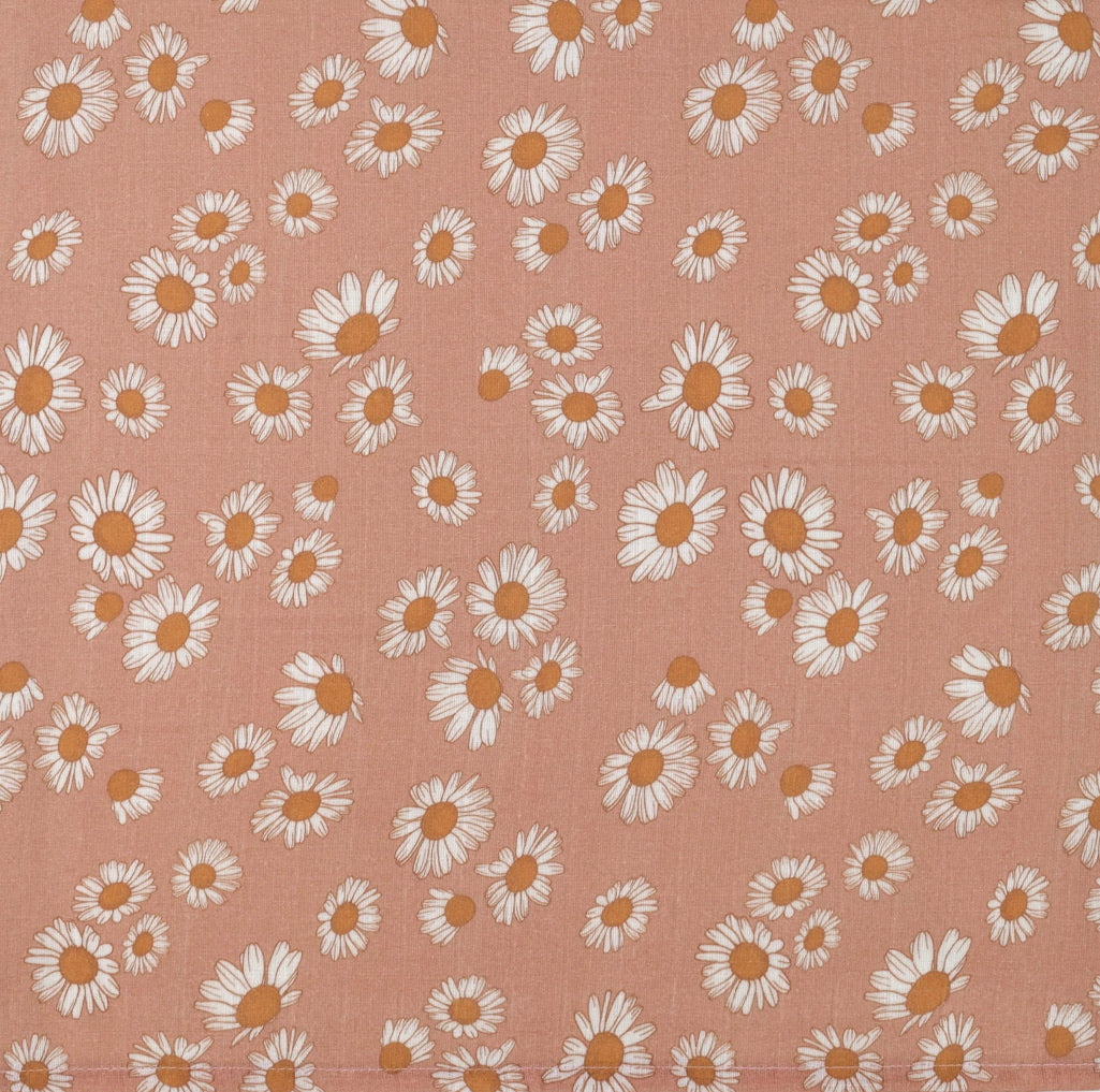 Daisy Swaddle - Blush Pink